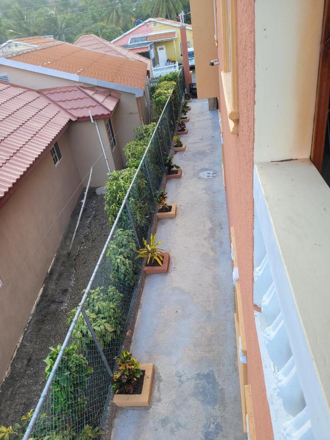 Royal Vybez Vacation Homes Spanish Town المظهر الخارجي الصورة