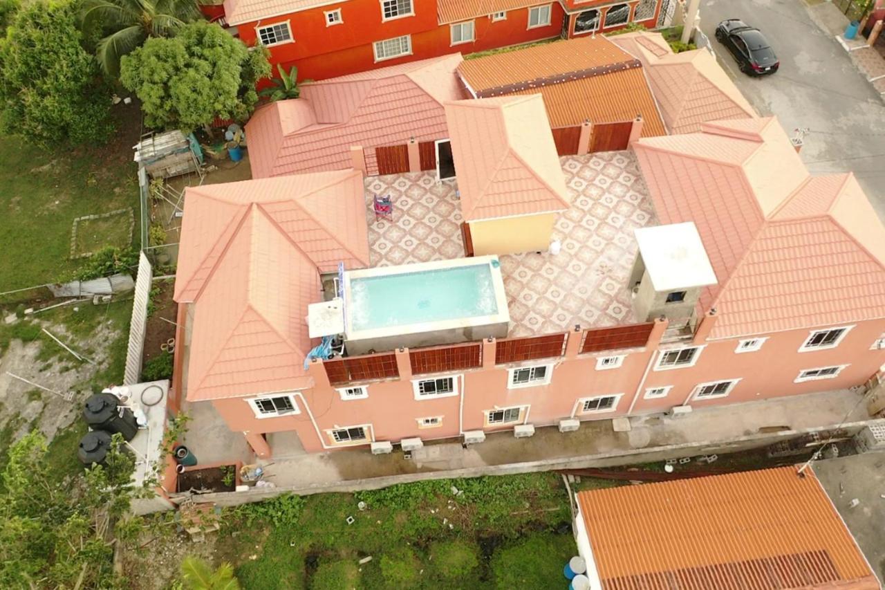 Royal Vybez Vacation Homes Spanish Town المظهر الخارجي الصورة